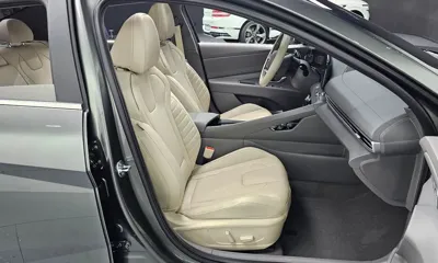 Hyundai Avante 2024, 22619 км, за 18314.3 USD - фото 26