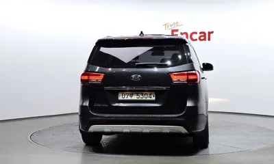 Kia Canival 2018, 211325 км, за 6110.64 USD