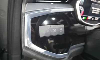 Audi Q3 2020, 53044 км, за 23127.05 USD - фото 28