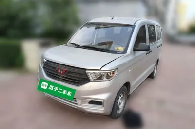 Wuling Hongguang V · 2022 год