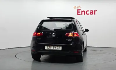 Volkswagen Golf 2015, 126967 км, за 5901.27 USD