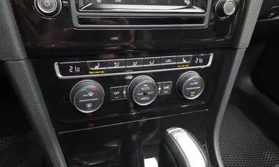 Volkswagen Golf 2015, 126967 км, за 5854.01 USD - фото 19