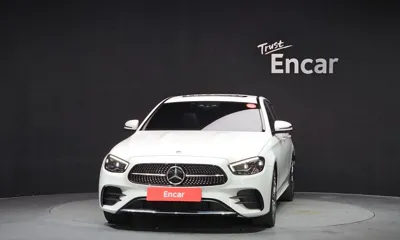 Mercedes-Benz E-Class 2023, 23001 км, за 30869.93 USD
