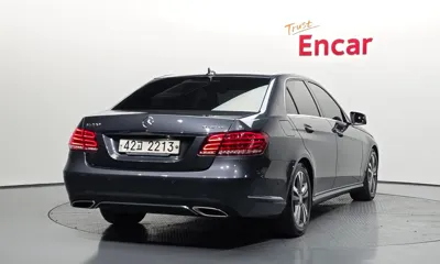 Mercedes-Benz E-Class 2015, 133054 км, за 7598.28 USD
