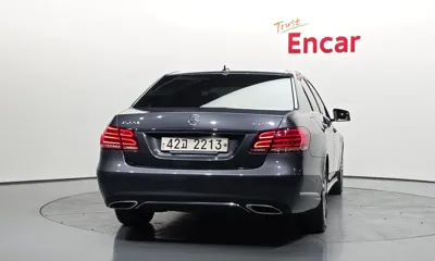 Mercedes-Benz E-Class 2015, 133054 км, за 7598.28 USD