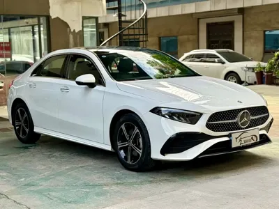 Mercedes-Benz A-Class 2023, 30000 км, за 16580.1 USD