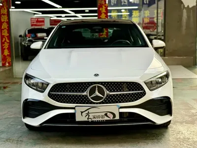 Mercedes-Benz A-Class 2023, 30000 км, за 16580.1 USD