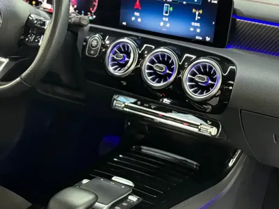 Mercedes-Benz A-Class 2023, 30000 км, за 16580.1 USD - фото 17