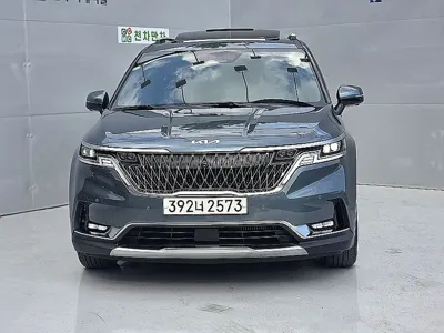 Kia Canival · 2023 год