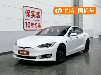 Tesla Model S · 2018 год