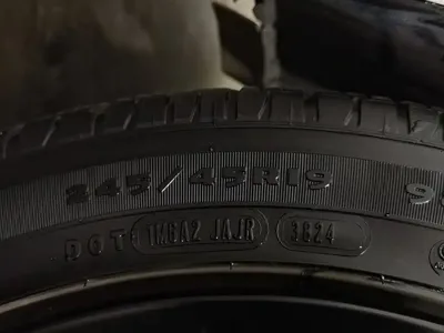 Tesla Model S 2018, 33900 км, за 19829.19 USD - фото 24