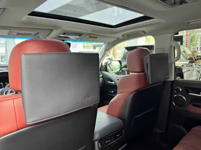 Lexus LX 2021, 112000 км, за 176042.49 USD - фото 7