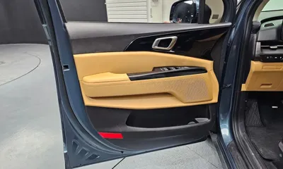 Kia Canival 2023, 88501 км, за 12676.33 USD - фото 24