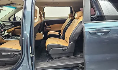 Kia Canival 2023, 88501 км, за 12676.33 USD - фото 26