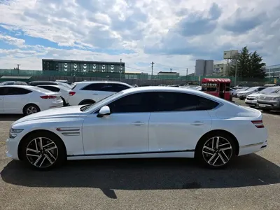 Genesis G80 2026, 8662 км, за 38007.09 USD - фото 20