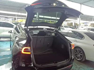 Tesla Model Y 2021, 54700 км, за 20732.46 USD - фото 19