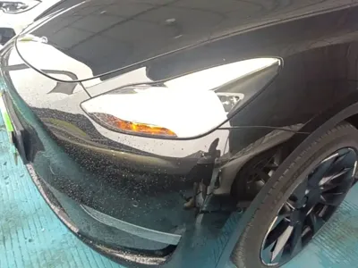 Tesla Model Y 2021, 54700 км, за 20732.46 USD - фото 24