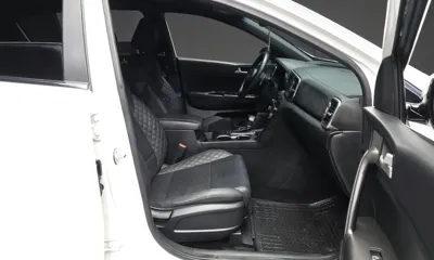 Kia Sportage 2018, 71416 км, за 7936.51 USD - фото 11