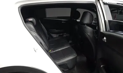 Kia Sportage 2018, 71416 км, за 7936.51 USD - фото 12
