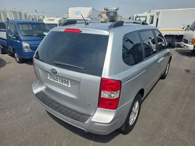 Kia Canival 2013, 79250 км, за 3445.36 USD