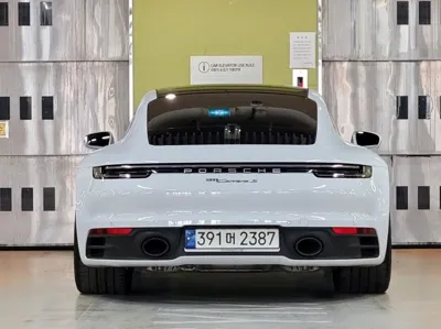 Porsche 911 2021, 23700 км, за 108639.18 USD