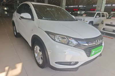Honda Vezel 2015, 93600 км, за 7544 USD