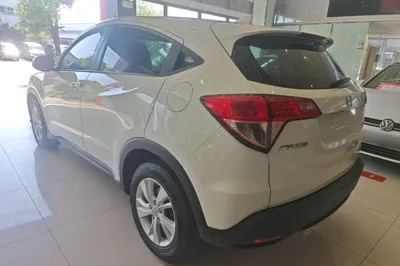 Honda Vezel 2015, 93600 км, за 7544 USD