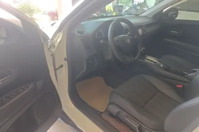 Honda Vezel 2015, 93600 км, за 7544 USD - фото 18