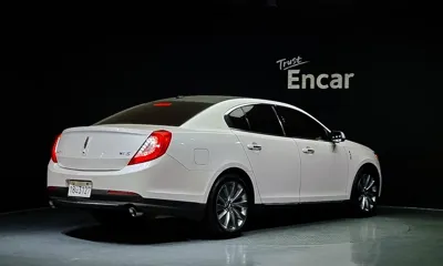 Lincoln MKS 2014, 168226 км, за 2980.13 USD