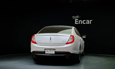 Lincoln MKS 2014, 168226 км, за 2980.13 USD