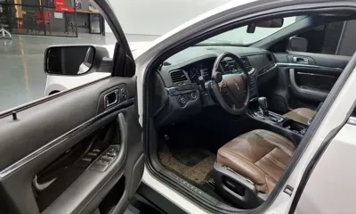 Lincoln MKS 2014, 168226 км, за 2980.13 USD - фото 10