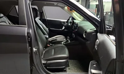 Hyundai Venue 2021, 62937 км, за 10769.74 USD - фото 10