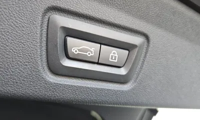 BMW i4 2022, 58509 км, за 32099.25 USD - фото 27
