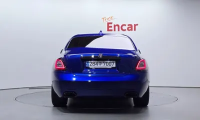 Rolls-Royce Ghost 2023, 677 км, за 284729.79 USD