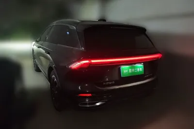 Lincoln Nautilus 2023, 8800 км, за 33701 USD