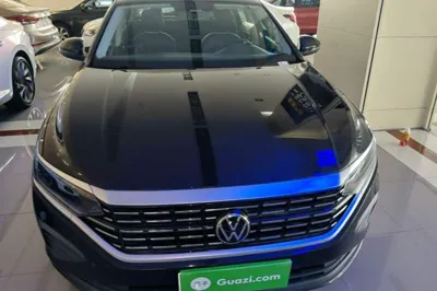 Volkswagen Passat 2024, 34000 км, за 16191 USD