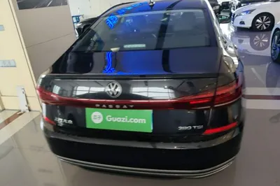 Volkswagen Passat 2024, 34000 км, за 16191 USD