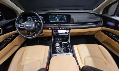 Kia Canival 2023, 32559 км, за 23387.63 USD - фото 7