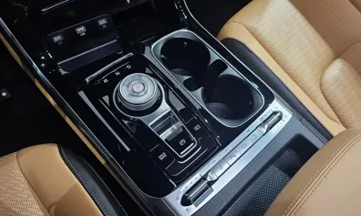 Kia Canival 2023, 32559 км, за 23387.63 USD - фото 9