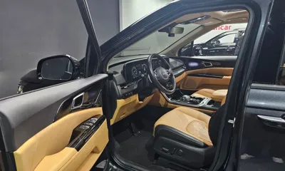 Kia Canival 2023, 32559 км, за 23387.63 USD - фото 11