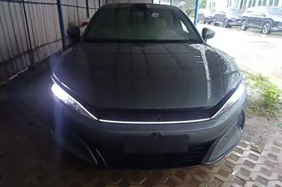 BYD Han L 2025, 2500 км, за 30127 USD