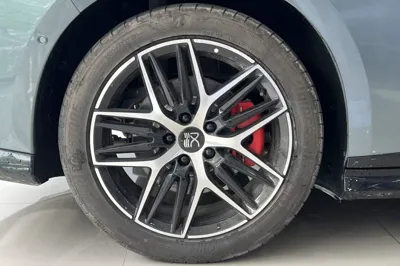 BYD Han L 2025, 2500 км, за 30127 USD - фото 16