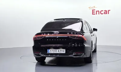 Hyundai Grandeur 2023, 73750 км, за 15562.93 USD