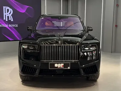 Rolls-Royce Cullinan 2026, 700 км, за 1275986.36 USD