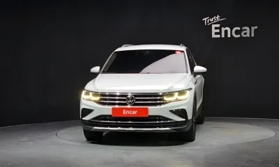 Volkswagen Tiguan 2022, 101651 км, за 20716.62 USD