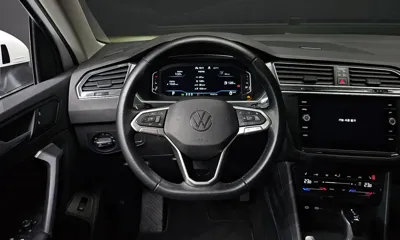 Volkswagen Tiguan 2022, 101651 км, за 20716.62 USD - фото 12