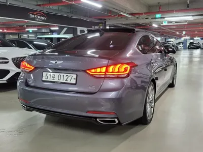 Hyundai Genesis 2016, 193411 км, за 6039.12 USD