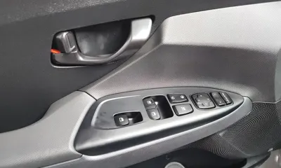 Hyundai Veloster 2021, 160397 км, за 9432.74 USD - фото 29