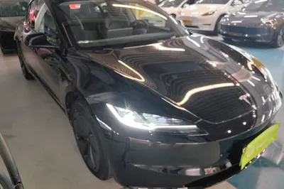 Tesla Model 3 2023, 38500 км, за 28626 USD