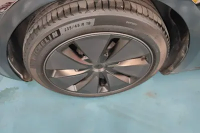 Tesla Model 3 2023, 38500 км, за 28626 USD - фото 10
